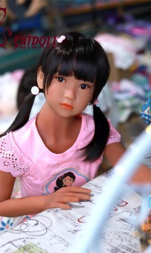 UTDOLL 126 cm realistische Nanako-Minipuppe