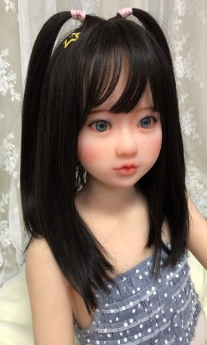 UTDOLL 128 cm Emelie, realistische Mini-Puppe mit offenen Augen