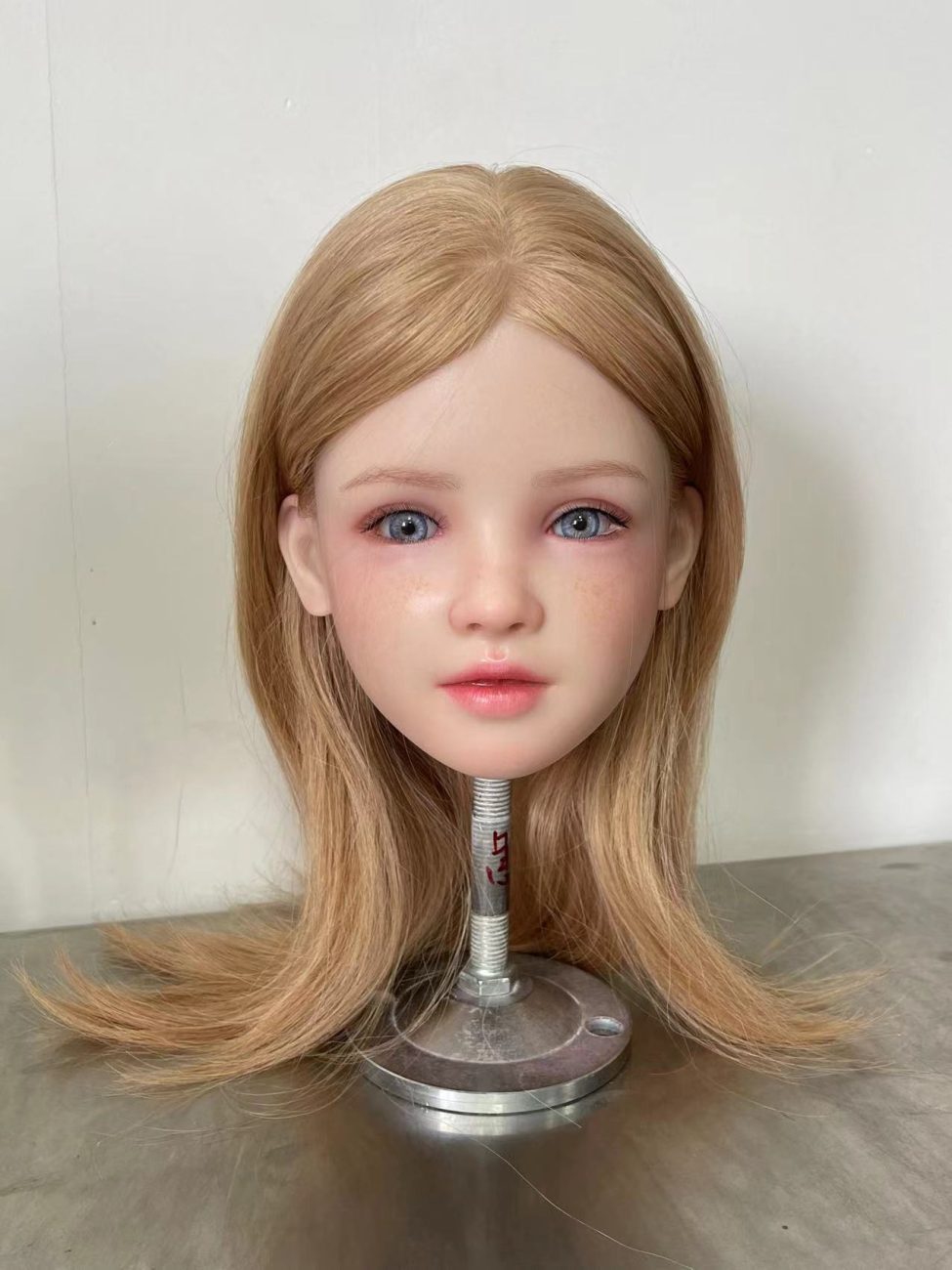 UTDOLL Kelsie Hartsilikonkopf – Bild 6